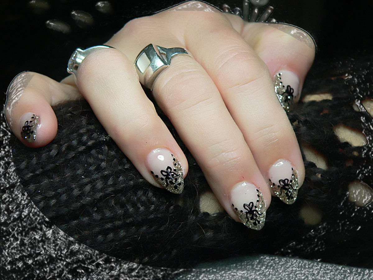 Pezsgő szín, zselés köröm