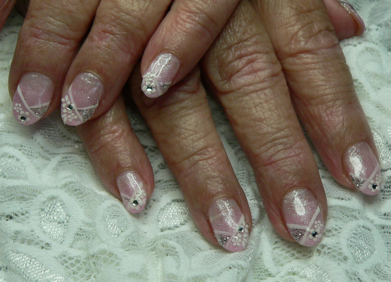 Rózsaszin zselés köröm