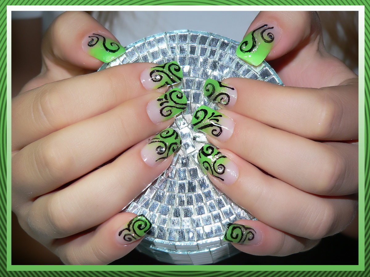 Zöld zselés köröm