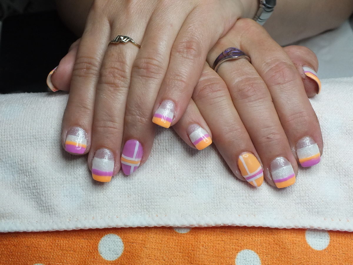 Pille, zselés körmök